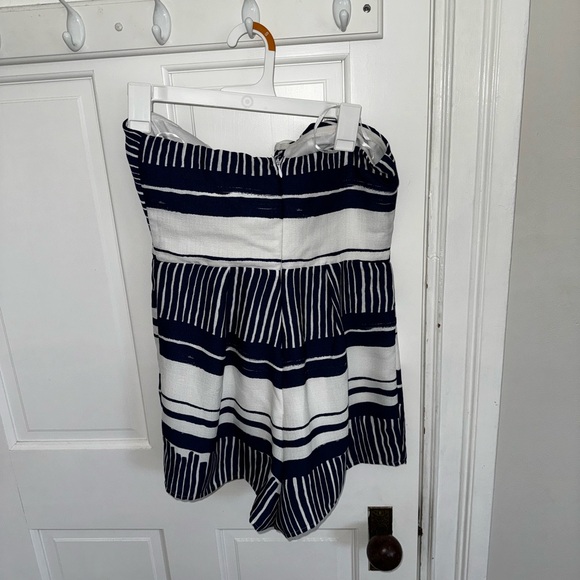 Navy and white romper, size medium. - Picture 2 of 3